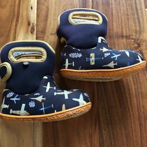 BOGS Kids' Baby Waterproof Snowboot Rain Boot